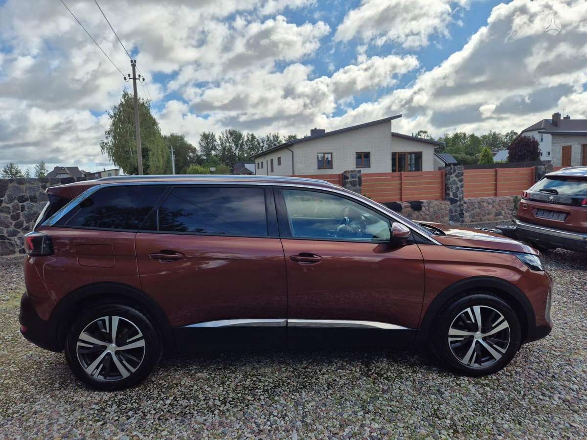 Peugeot 5008 - 9