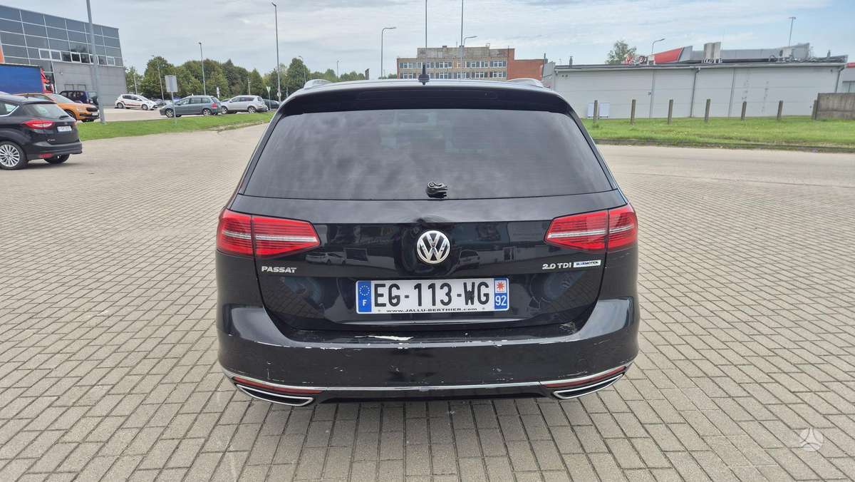 Volkswagen Passat - 7
