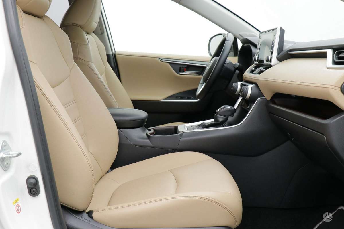 Toyota RAV4 - 9