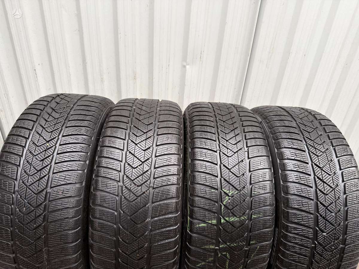Pirelli SOTTOZERO 3, winter 245/40 R19