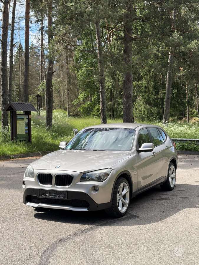 BMW X1, 2.0 l., Минивэн