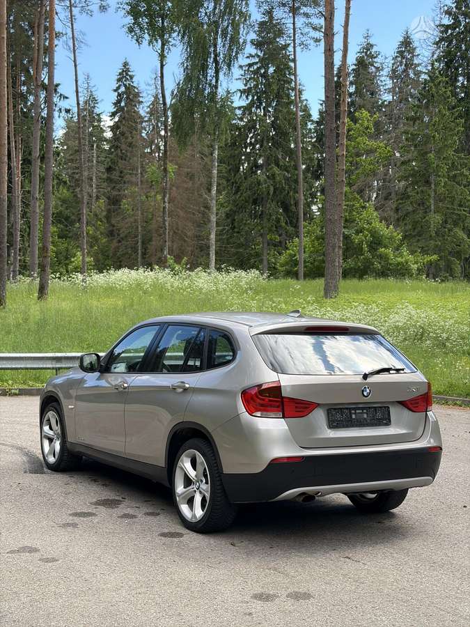 BMW X1, 2.0 l., Минивэн