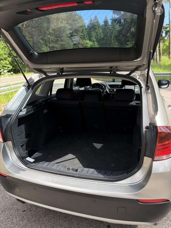 BMW X1, 2.0 l., mpv / minivan