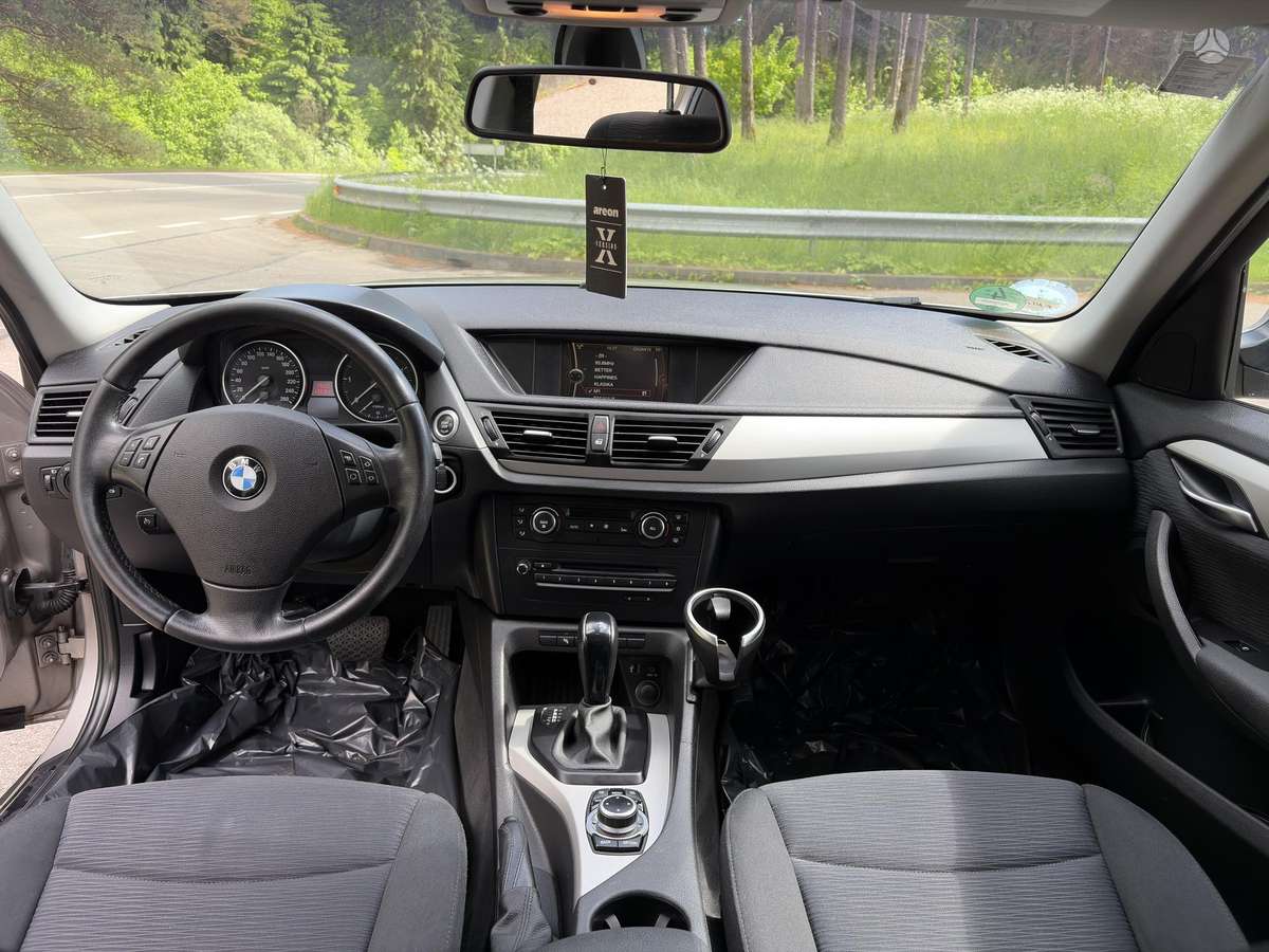 BMW X1, 2.0 l., mpv / minivan