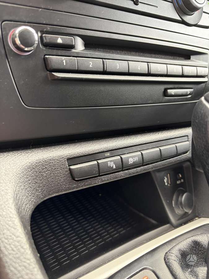 BMW X1, 2.0 l., Минивэн