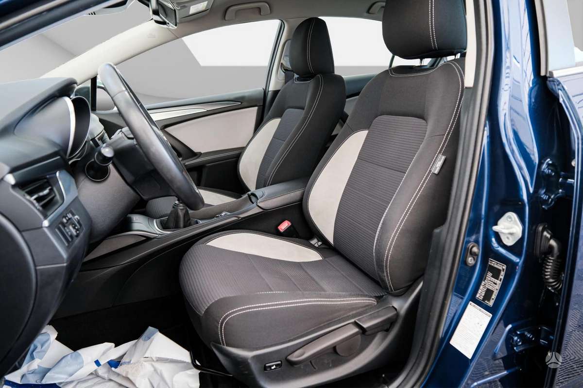 Toyota Avensis - 5