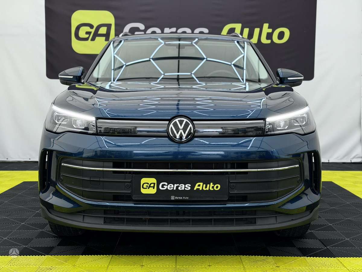 Volkswagen Tiguan - 2