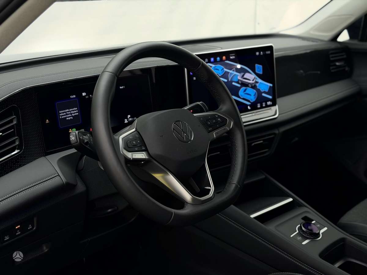 Volkswagen Tiguan - 9