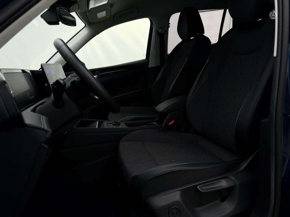 Volkswagen Tiguan - 10