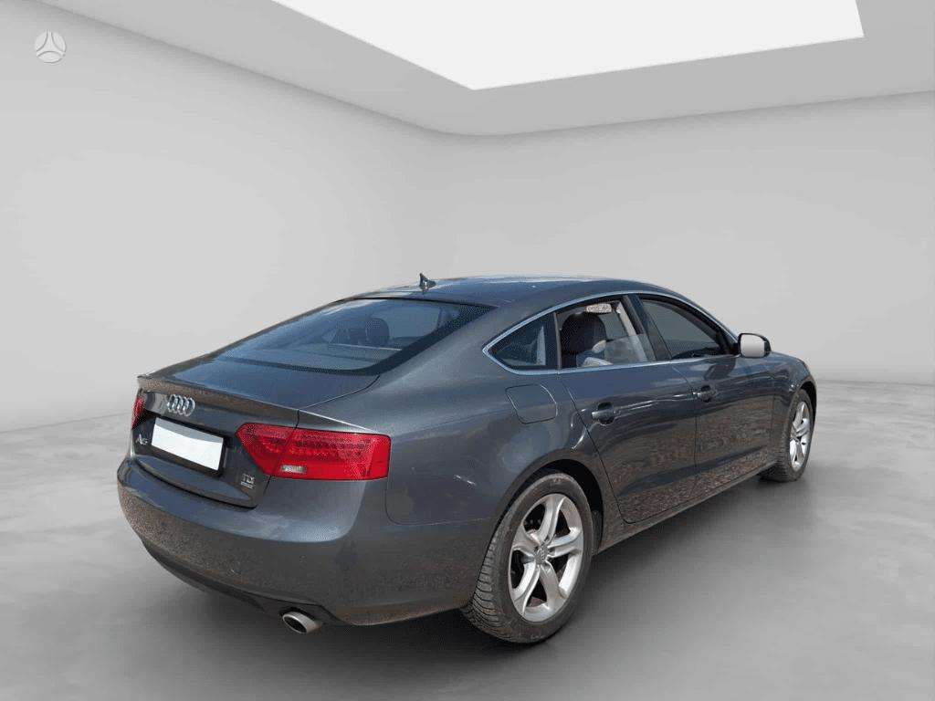 Audi A5, 3.0 l., sedanas