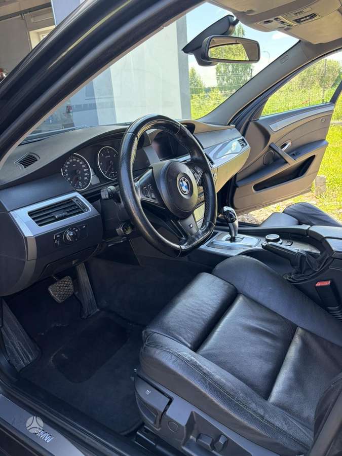 BMW 525, 3.0 l., Седан