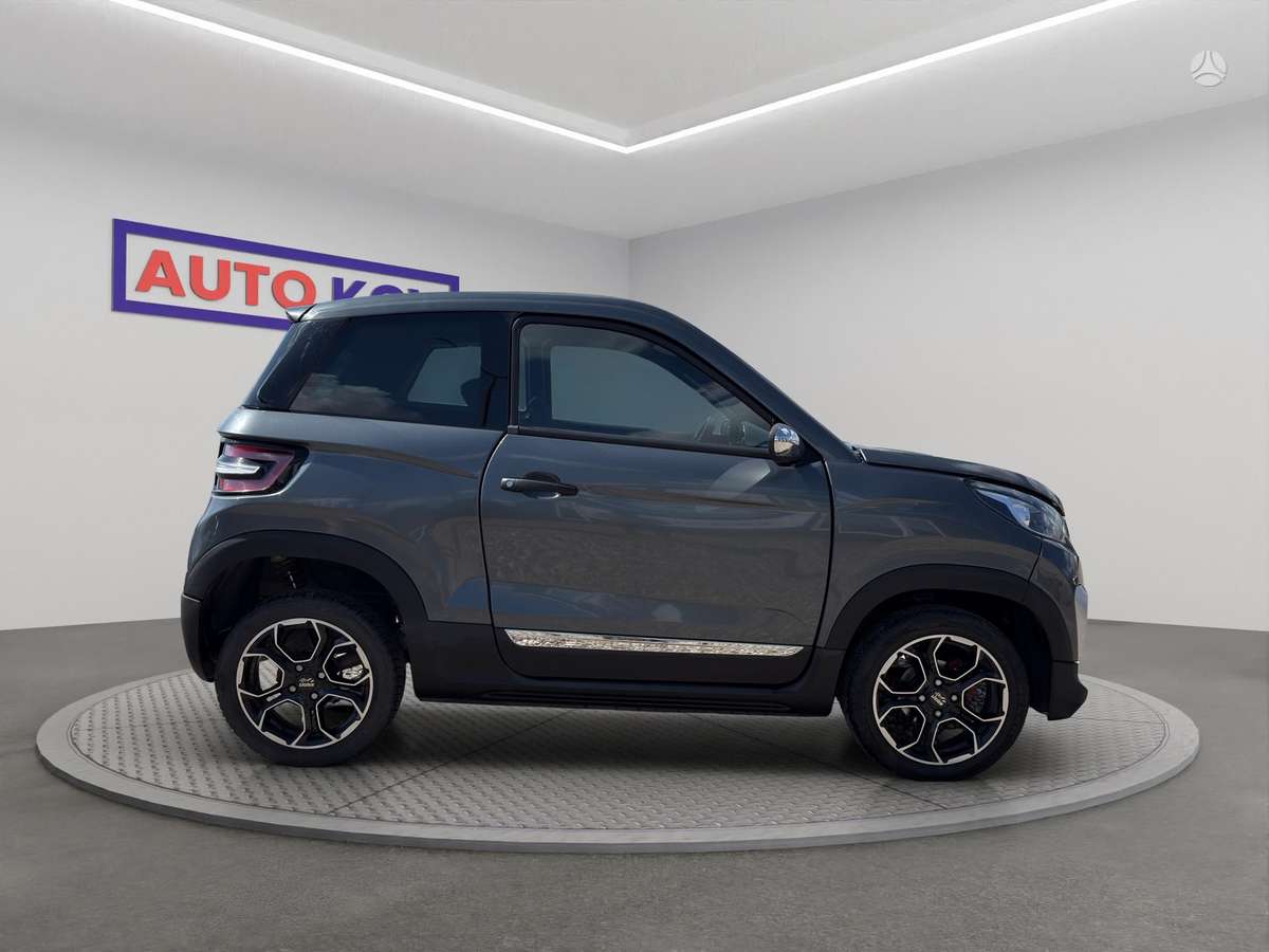 Ligier JS60, 0.5 l., hatchback