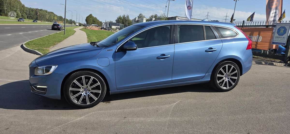 Volvo V60, 2.4 l., Универсал