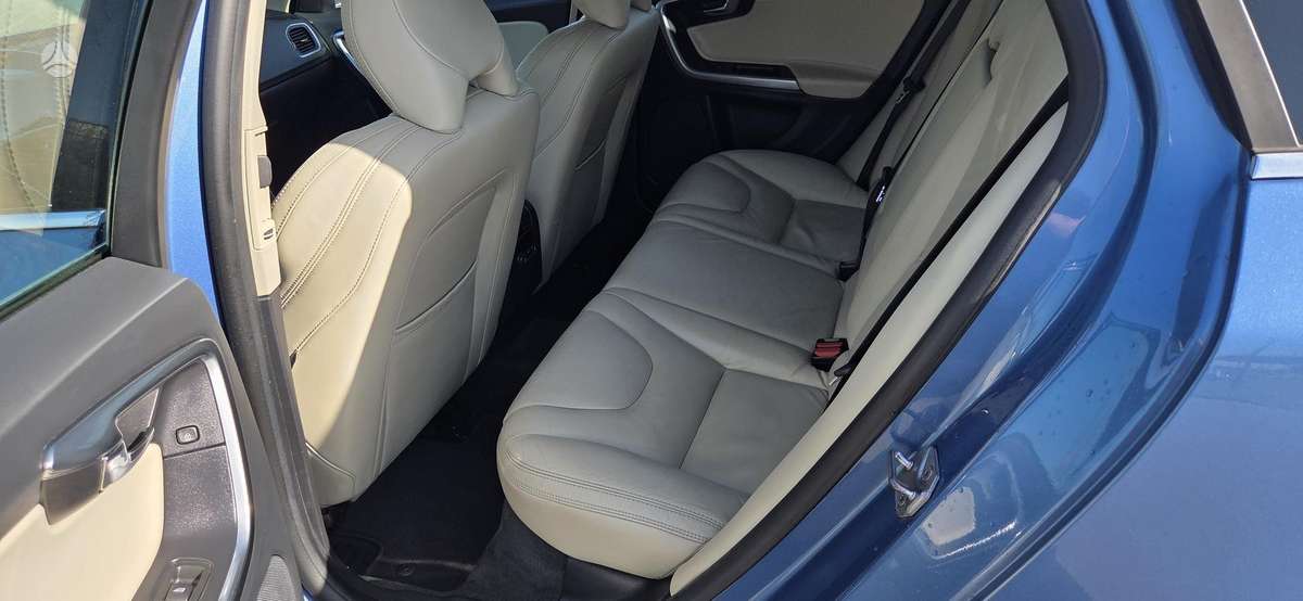 Volvo V60, 2.4 l., Универсал