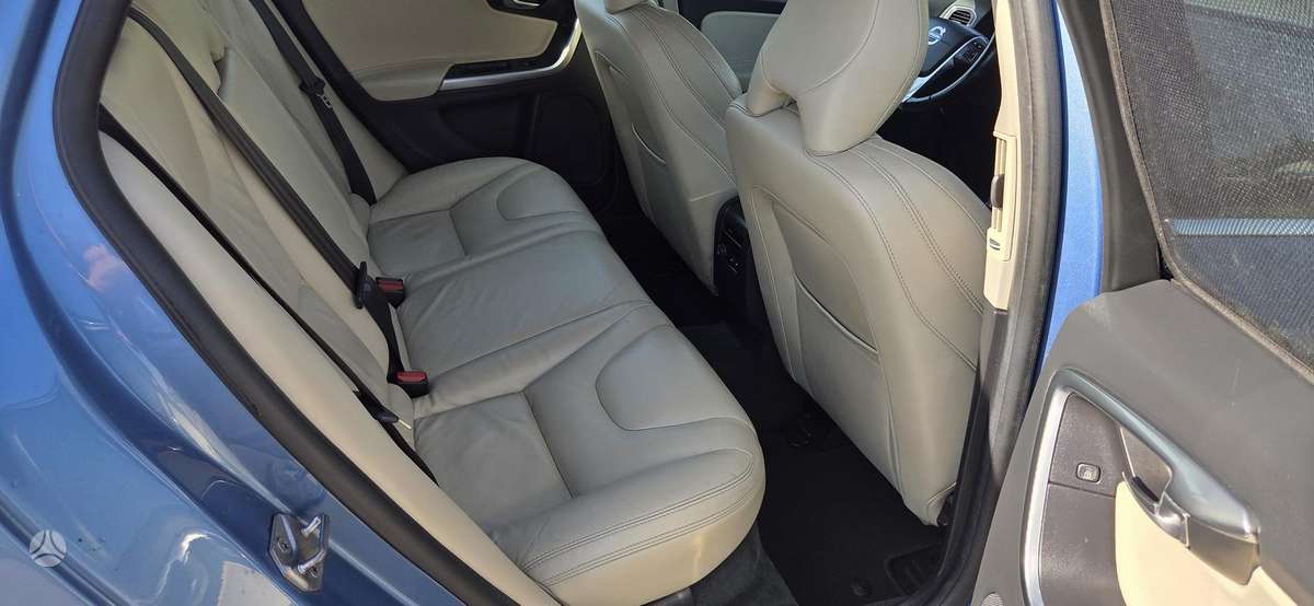 Volvo V60, 2.4 l., Универсал