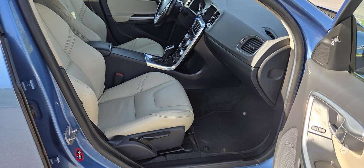 Volvo V60, 2.4 l., Универсал