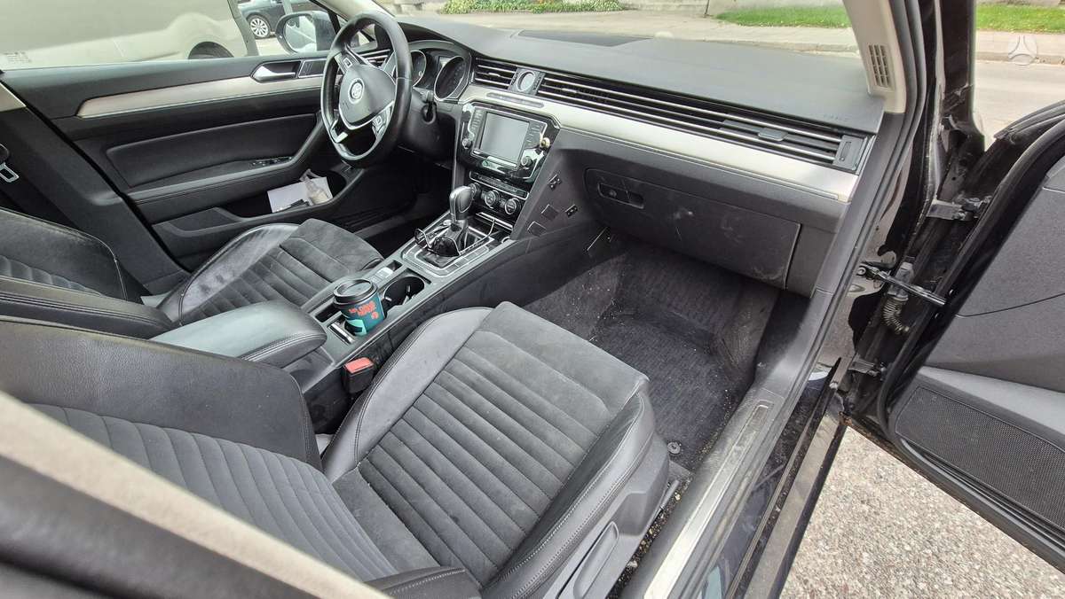 Volkswagen Passat - 9