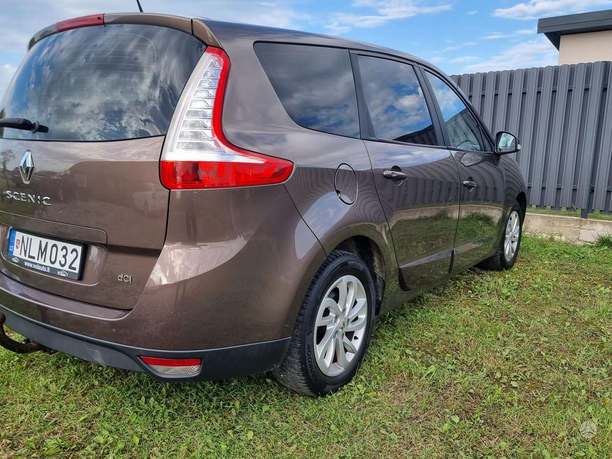 Renault Grand Scenic - 5