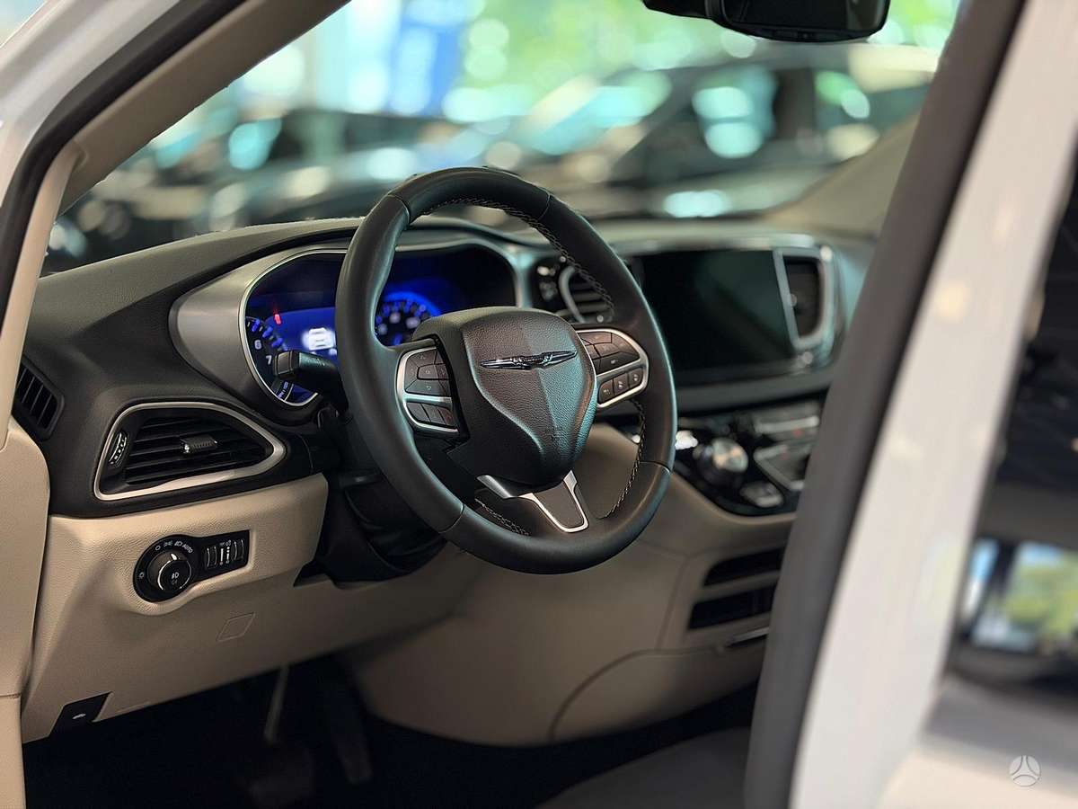 Chrysler Pacifica, 3.6 l., Минивэн