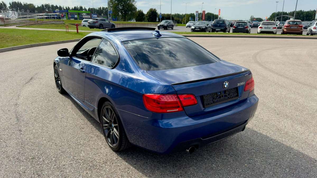 BMW 335, 3.0 l., coupe