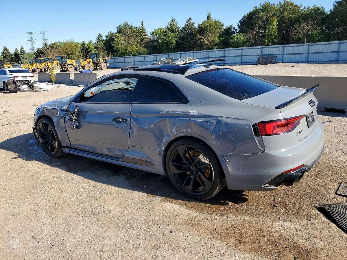 Audi RS 5 dalimis