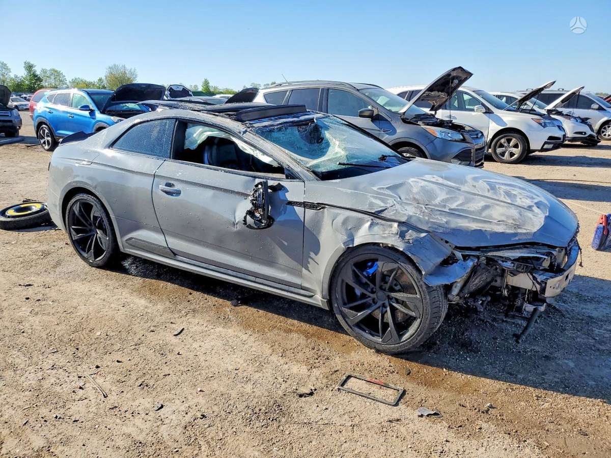 Audi RS 5 dalimis