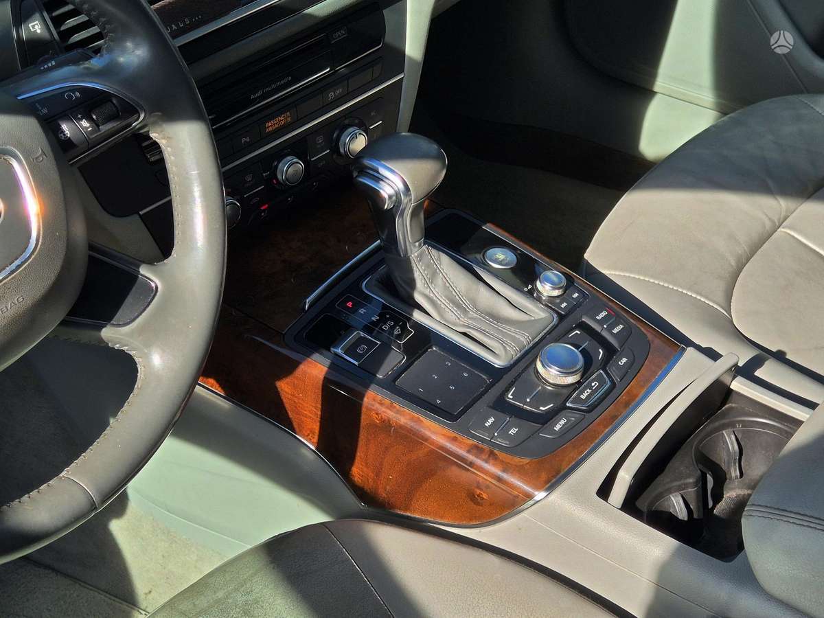 Audi A6, 3.0 l., Седан
