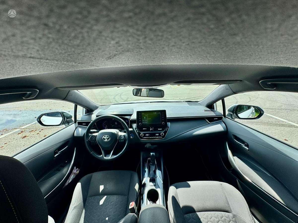 Toyota Corolla - 10