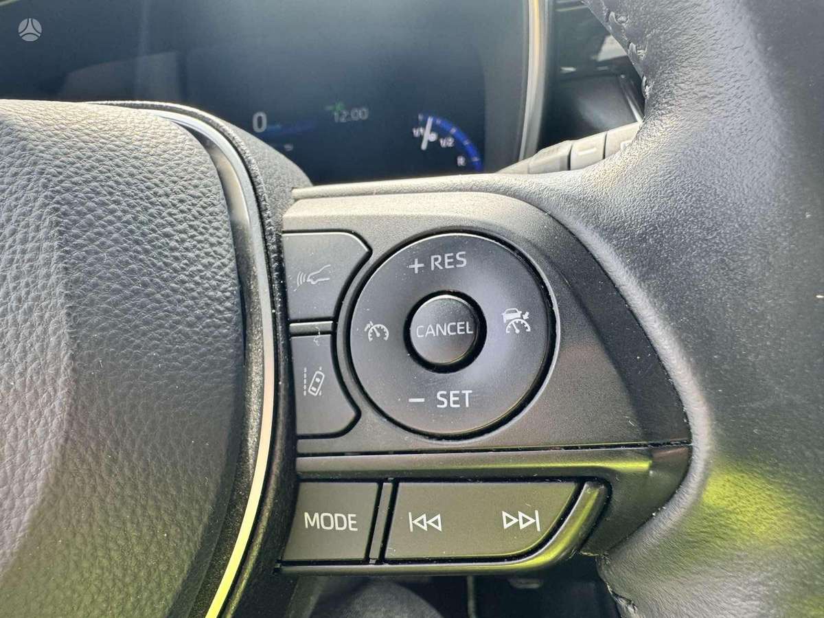 Toyota Corolla - 12