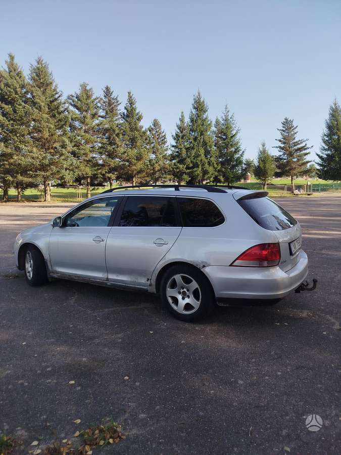 Volkswagen Golf - 4