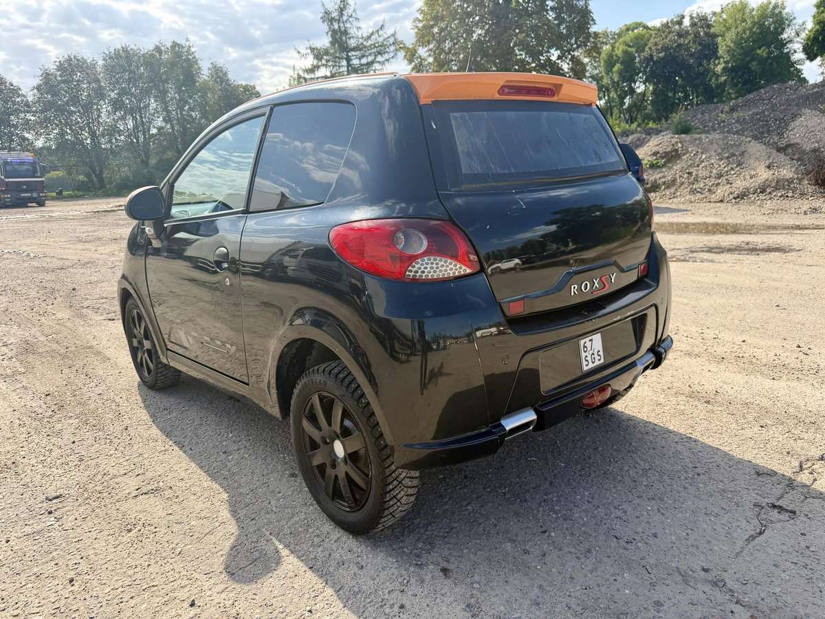 JDM Abaca, hatchback