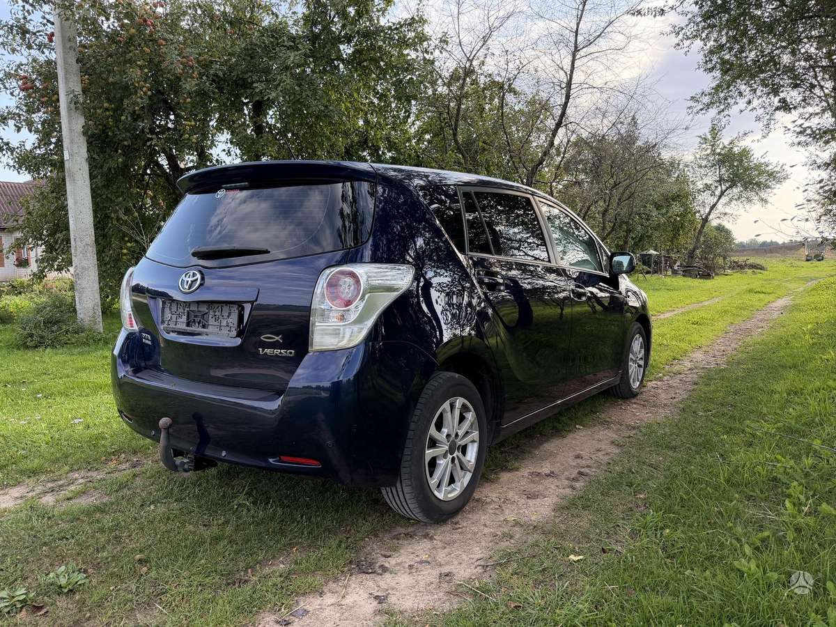Toyota Verso - 3