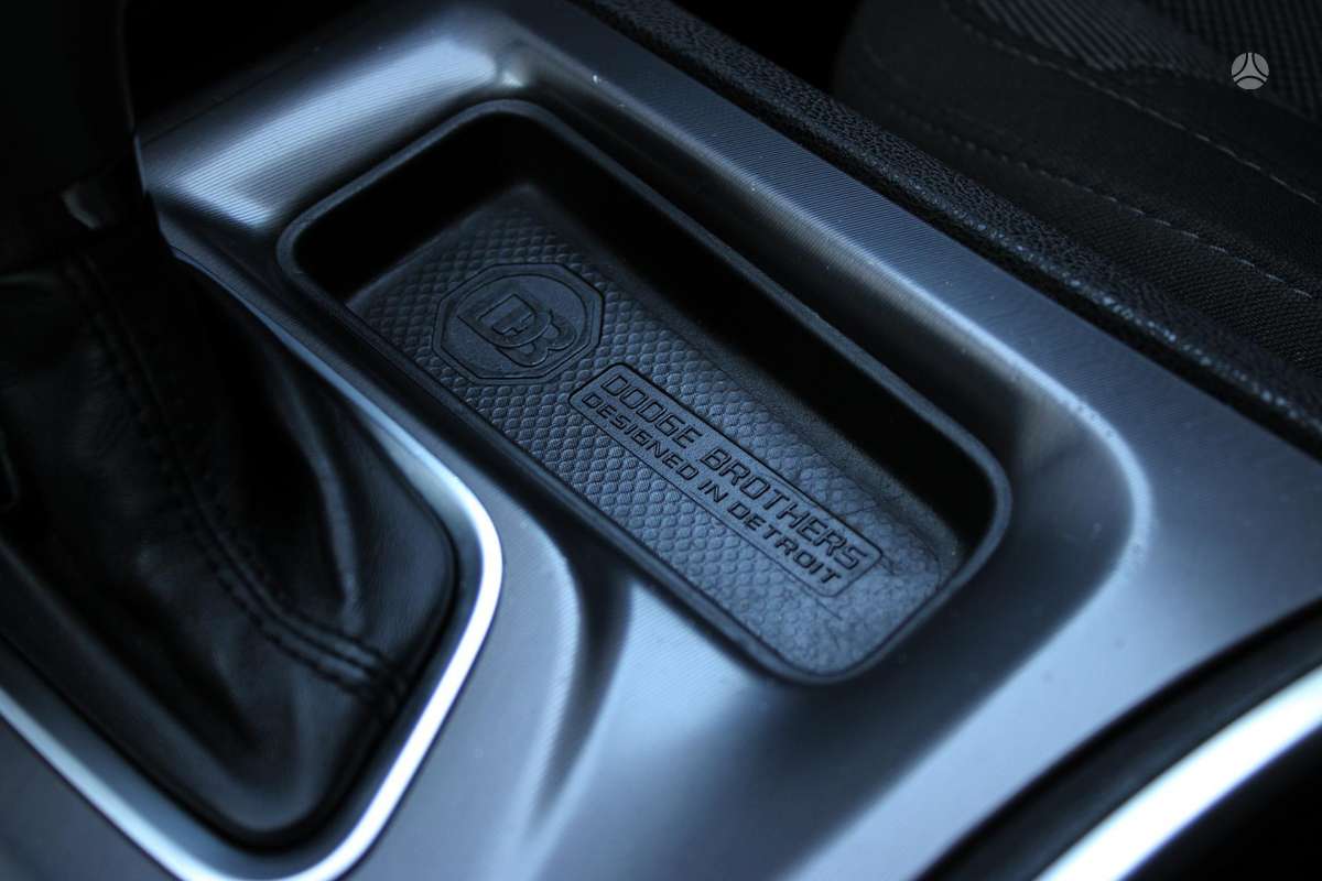 Dodge Charger, 3.6 l., Седан