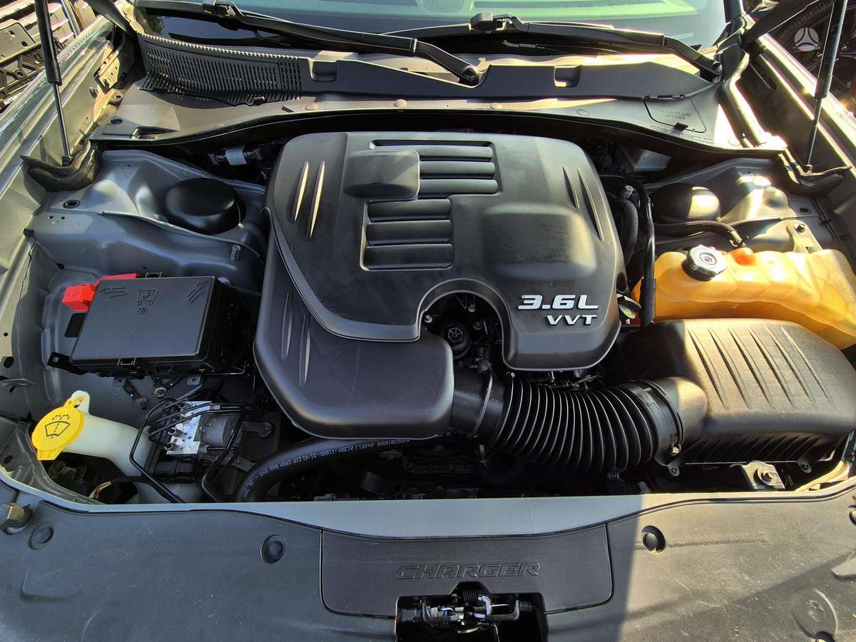 Dodge Charger, 3.6 l., Седан