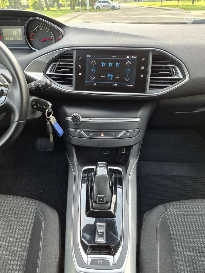 Peugeot 308 - 11