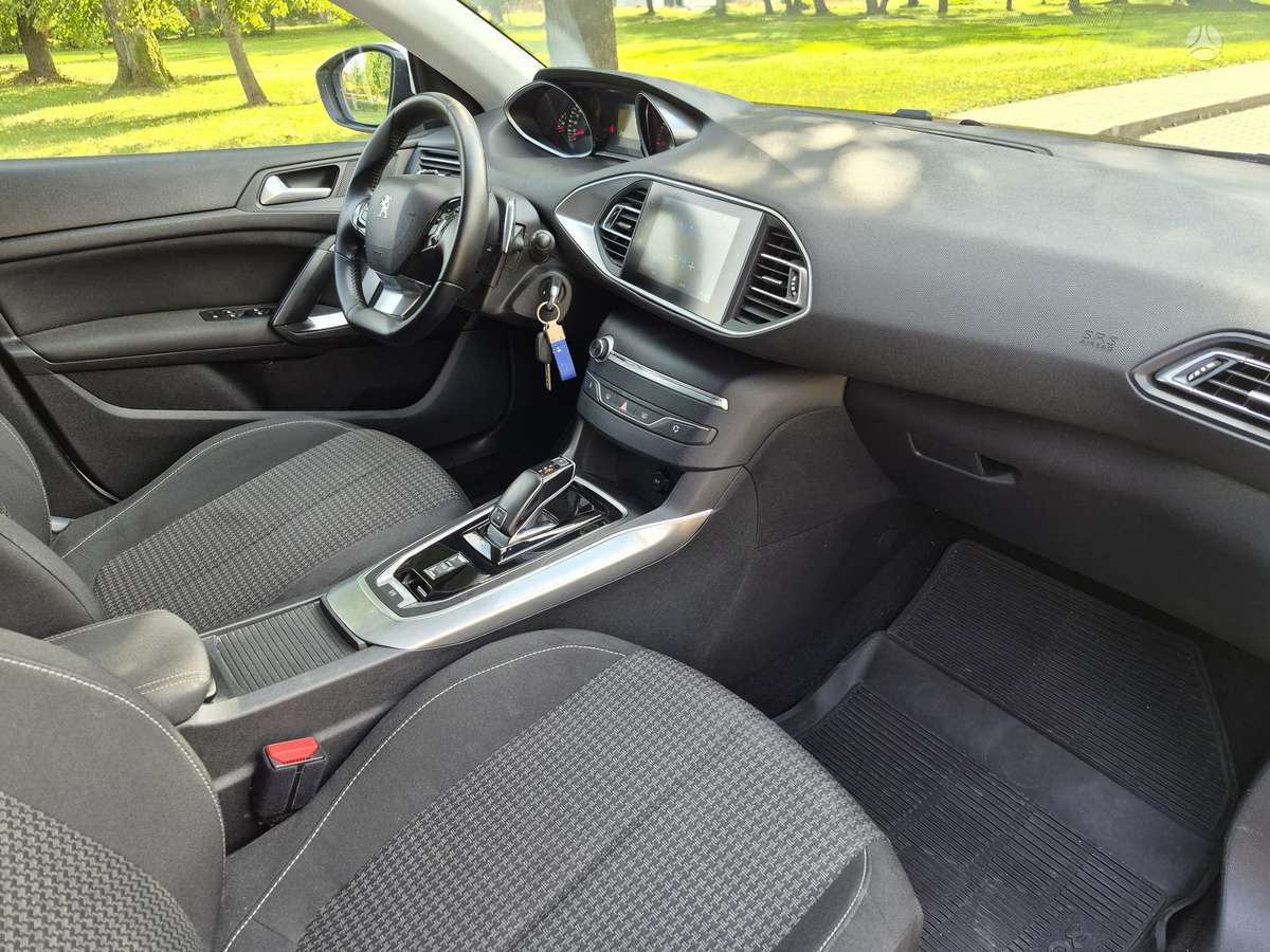 Peugeot 308 - 9