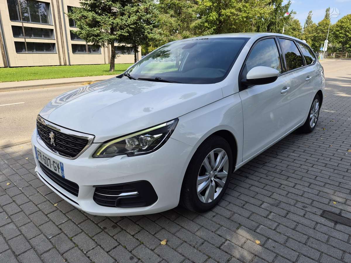 Peugeot 308 - 1