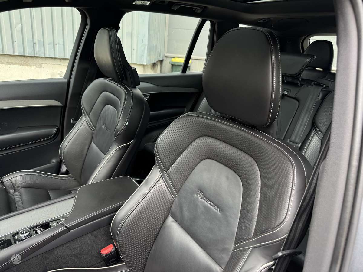 Volvo XC90 - 8