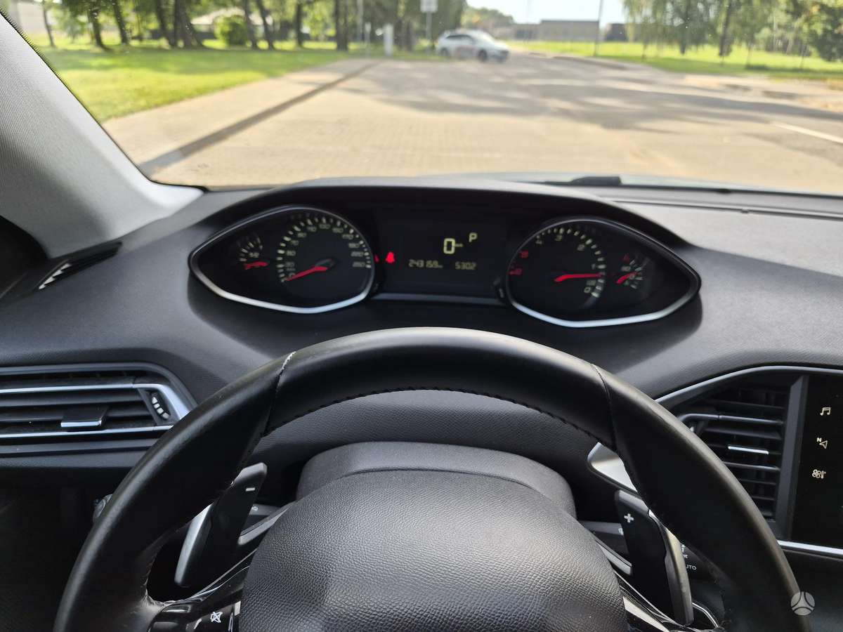 Peugeot 308 - 10