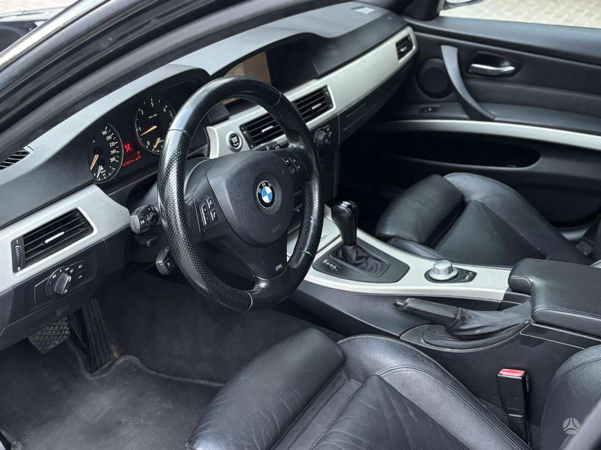 BMW 330, 3.0 l., wagon