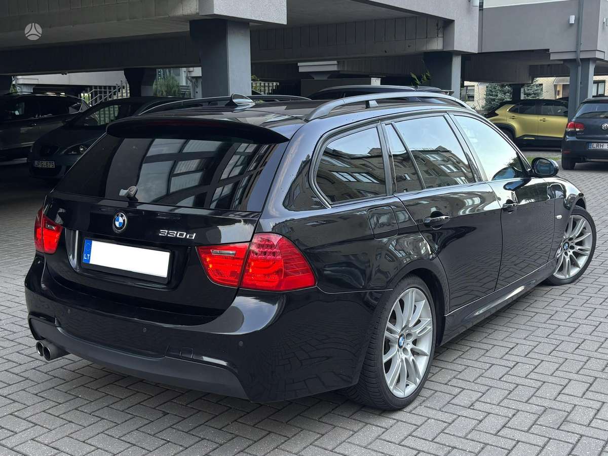 BMW 330, 3.0 l., wagon