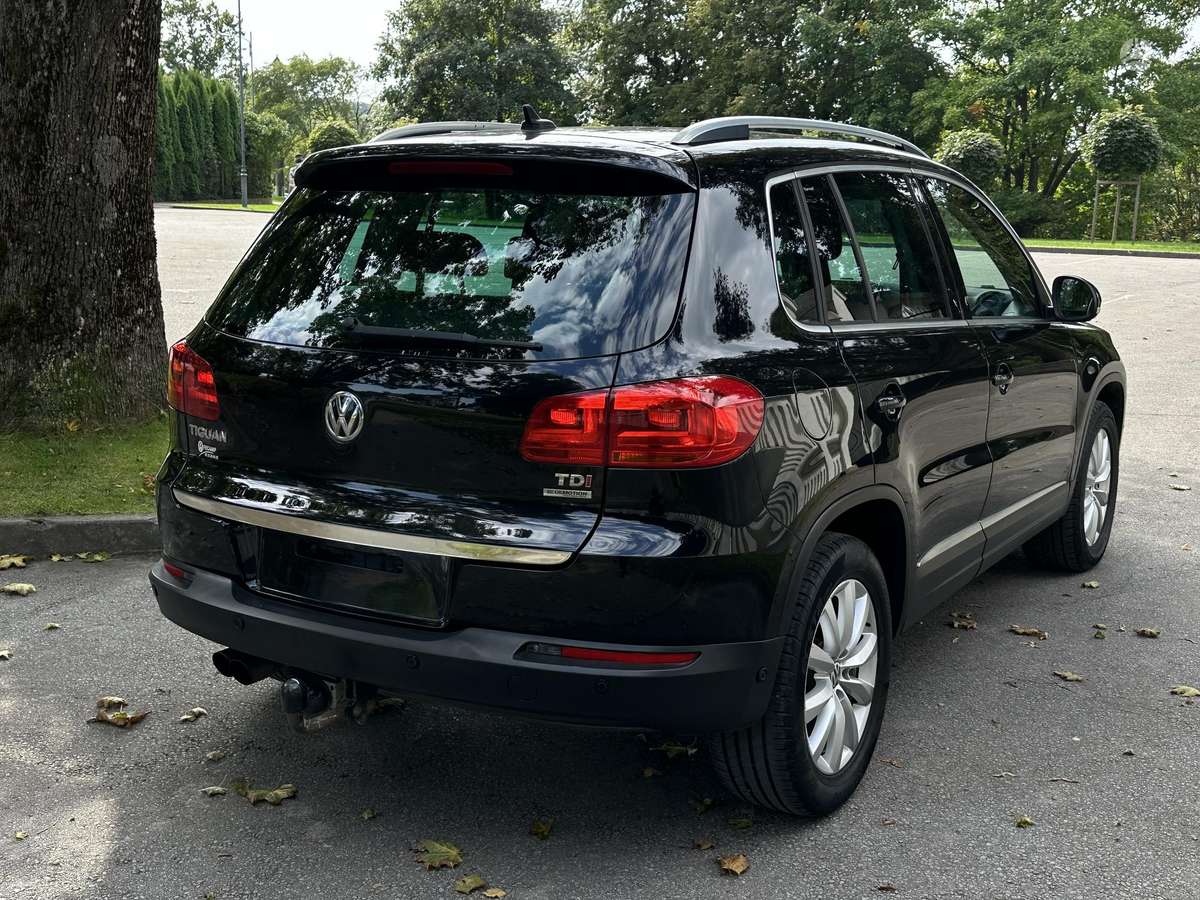 Volkswagen Tiguan - 4
