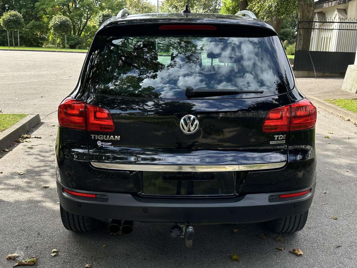 Volkswagen Tiguan - 5