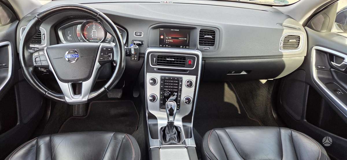 Volvo V60, 2.0 l., Универсал