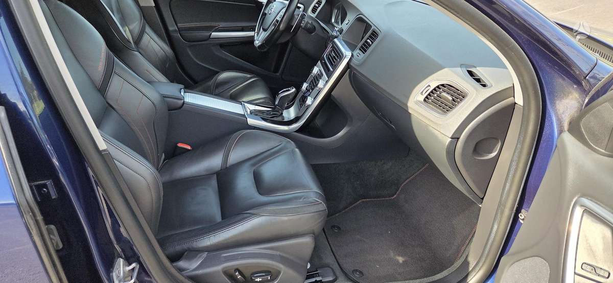 Volvo V60, 2.0 l., Универсал