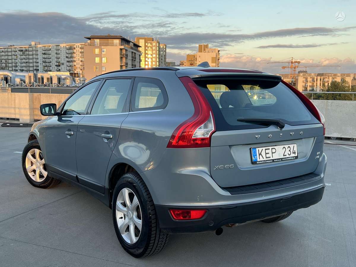 Volvo XC60 - 2