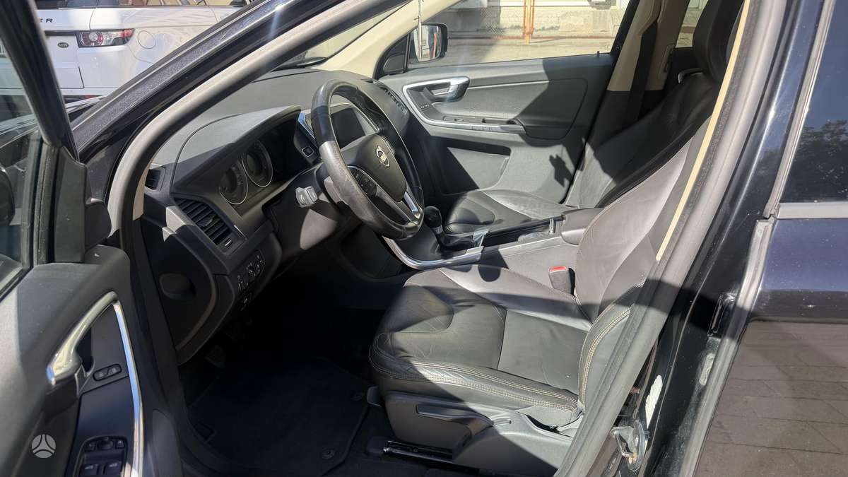 Volvo XC60 - 8