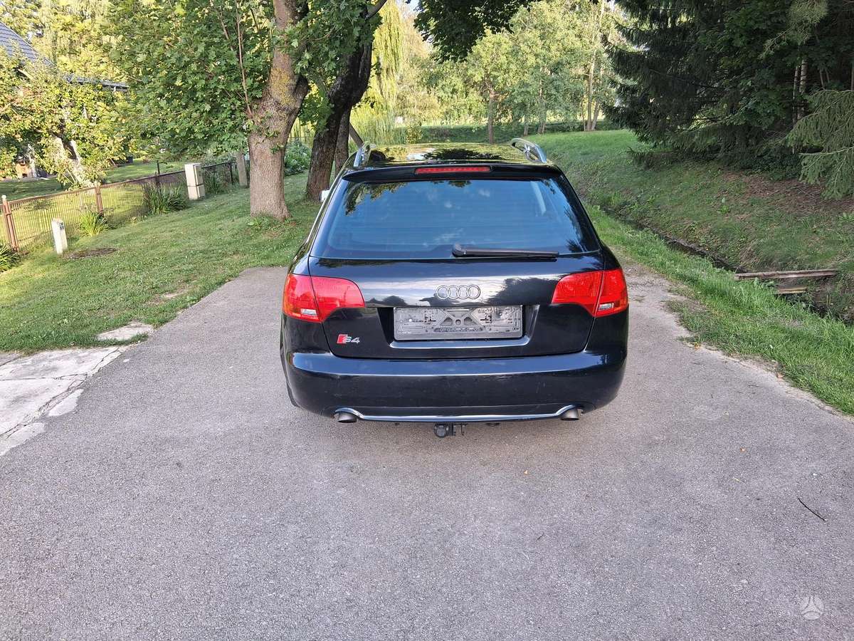 Audi A4, 2.0 l., Универсал