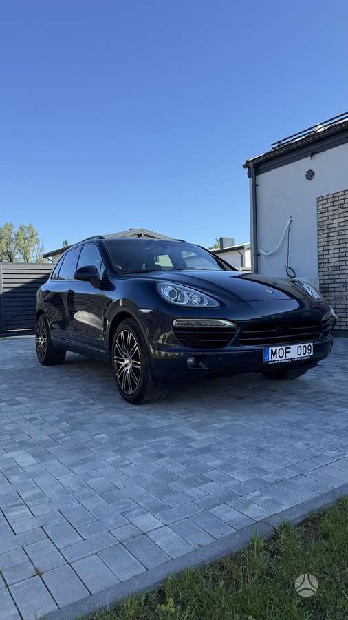 Porsche Cayenne - 8