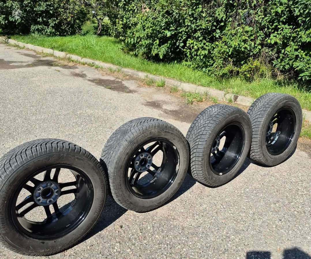 Bridgestone, žieminės 215/60 R16